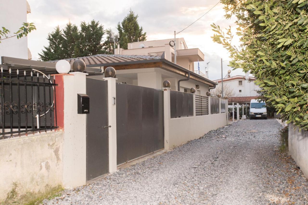 Villa Dolphin à Peraía Extérieur photo