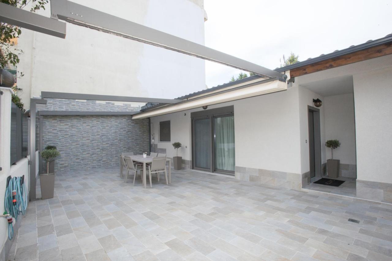 Villa Dolphin à Peraía Extérieur photo