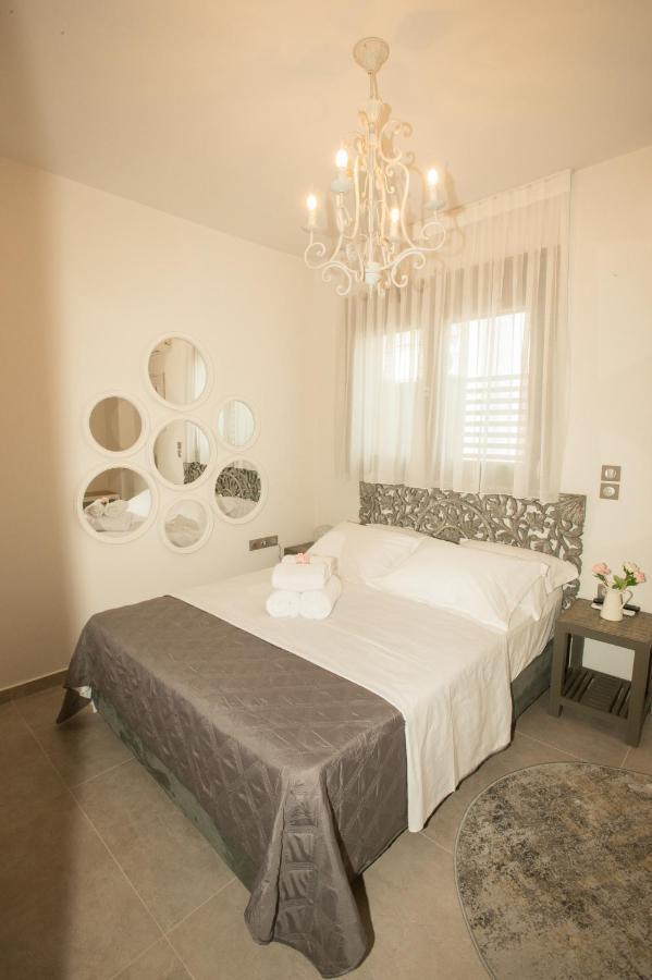 Villa Dolphin à Peraía Extérieur photo